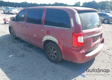 2012 Chrysler Town & Country Touring z USA, uszkodzony, nr VIN 2C4RC1BG5CR259270